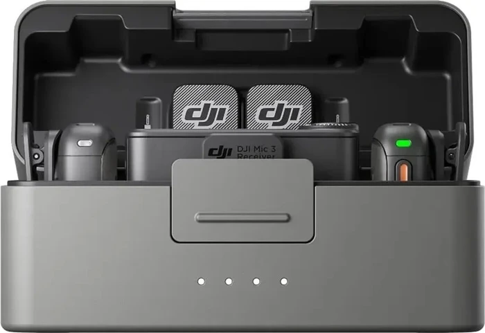 Беспроводной микрофон DJI Mic 3 (2 TX + 1 RX + Charging Case) чёрный (Black)